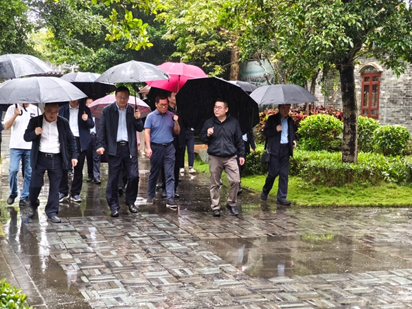 西安市人大主任韩松等领导一行到集团琼海沙美印象 调研指导工作